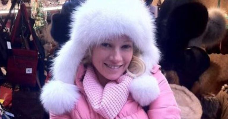 Αλεξίσφαιρα τζάμια, εξωτερική πισίνα και θέα στο βουνό: Το νέο παλάτι της Τζούλιας Αλεξανδράτου στην Εκάλη