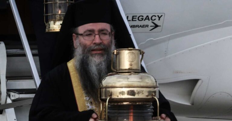 Άγιο Φως: Οι πτήσεις για να φτάσει σε όλη τη χώρα