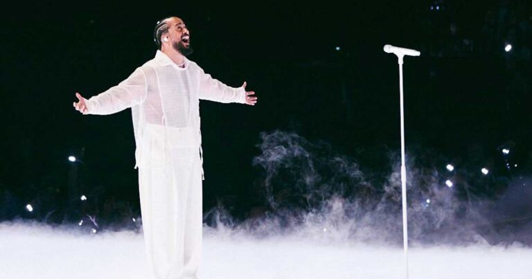 Slimane: Από το «Voice» στην Eurovision – Ο Γάλλος που καθήλωσε τραγουδώντας a capella μακριά από το μικρόφωνο