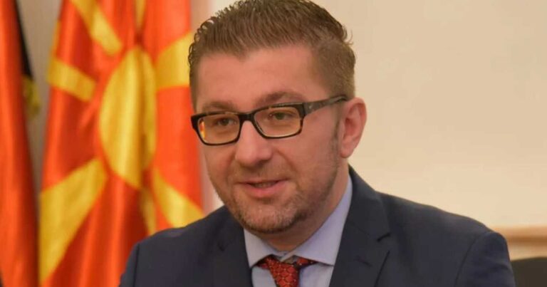 Πρόεδρος του VMRO: «Θα αποκαλώ την χώρα μου όπως θέλω, η Ελλάδα να πάει στην Χάγη»