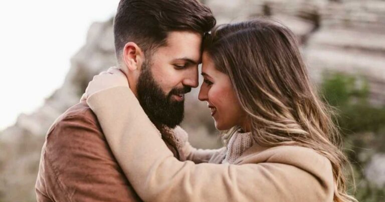 Τα 9 κρυφά σημάδια που μαρτυρούν ότι ένας άνδρας δεν θέλει να σας χάσει