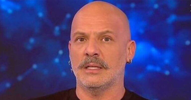 Με «χρυσό» συμβόλαιο στον ALPHA ο Νίκος Μουτσινάς – Αυτή είναι η νέα του εκπομπή