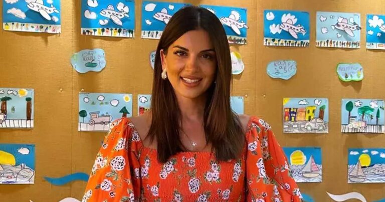 Σταματίνα Τσιμτσιλή: Στην αποφοίτηση του γιου της, Γιάννη από το νηπιαγωγείο