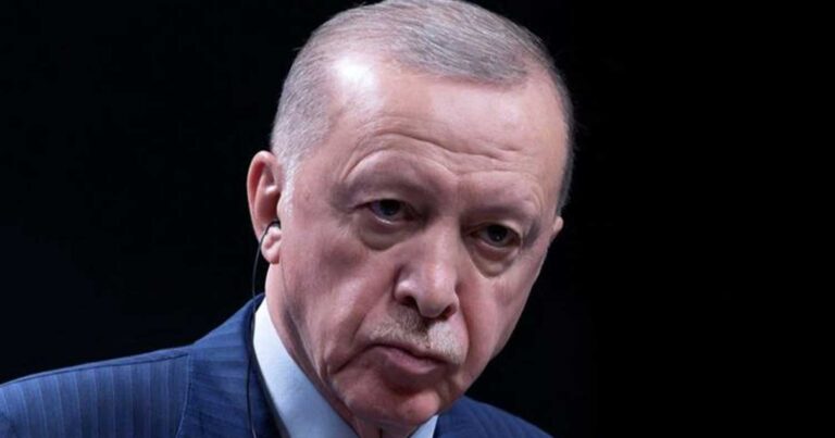 Ερντογάν για την επέτειο της Άλωσης: «Αν και κάποιοι δεν μπορούν ακόμη να το αποδεχτούν, η Κωνσταντινούπολη είναι τουρκική»