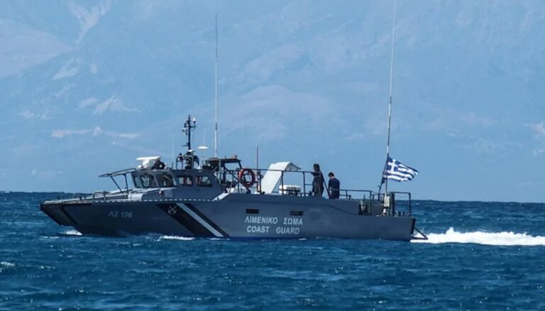 Αχαΐα: Έψαχναν τον ψαροντουφεκά κι εκείνος διασκέδαζε σε beach bar