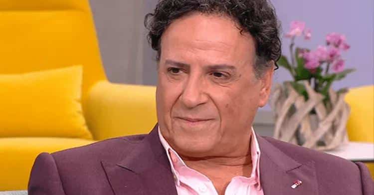 Χάρης Ρώμας: «Αν παλιά είχα κάνει παιδί, τώρα θα είχε 3 μπαμπάδες – Εμένα, τον σύντροφό μου και τον σύντροφο της μητέρας του»