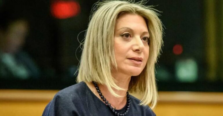 Μαρία Καρυστιανού: «Ήταν περισσότερα από 57 τα θύματα στα Τέμπη, βρέθηκαν 85 διαφορετικά DNA»