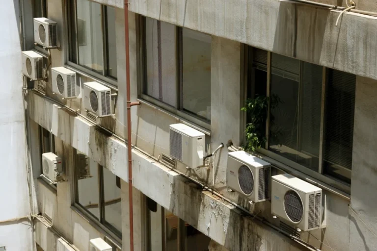 Πόσο καίει το κλιματιστικό ανά ώρα μετά τις αυξήσεις στα τιμολόγια