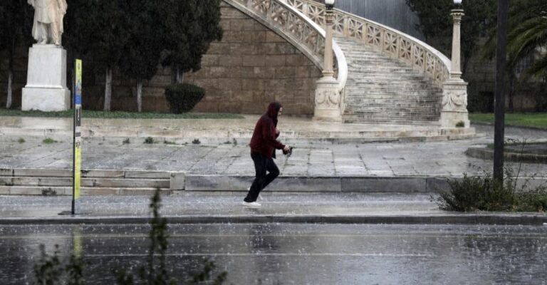 Απότομη αλλαγή του καιρού με βροχές μετά τον καύσωνα