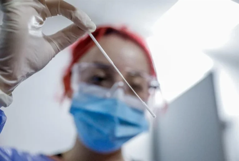 Ανησυχητικά στοιχεία για σπάνιους καρκίνους που εμφανίζονται μετά τον κορονοϊό