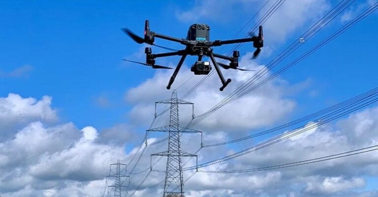 Τα drones της Πυροσβεστικής πάνω από την Αττική – Με λέιζερ και θερμικές κάμερες ειδοποιούν για πυρκαγιά