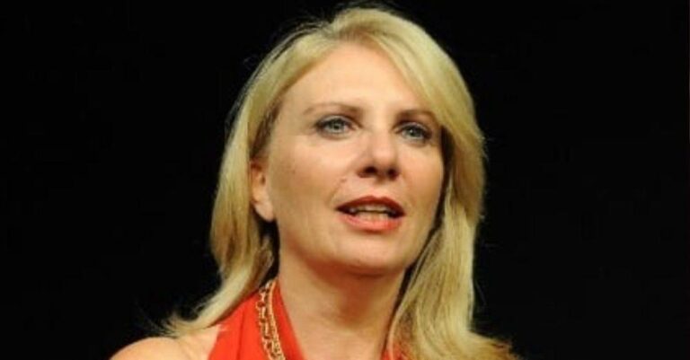 Συγκλονίζει η ηθοποιός Μυρτώ Πισπινή: «Έχασα τον γιο μου πριν δυο χρόνια, δημιούργησα ομάδα πενθούντων γονέων»