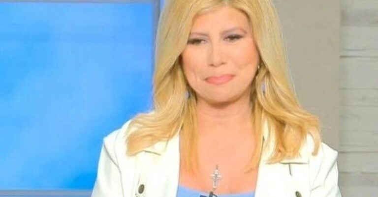 «Ζήνα μου, τα χρόνια που εσύ σπούδαζες, δεν είχες να φας χάμπουργκερ γιατί στην Ελλάδα τότε υπήρχε μόνο μπομπότα»