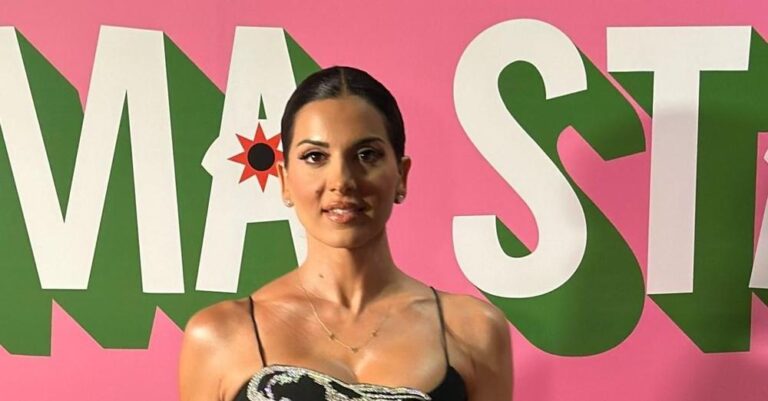 Σταματίνα Τσιμτσιλή: Πήγε στα MAD VMA με τις κόρες της – Το «λάτιν φόρεμα» της μαμάς και τα μελαχρινά κορίτσια της στα χρυσά
