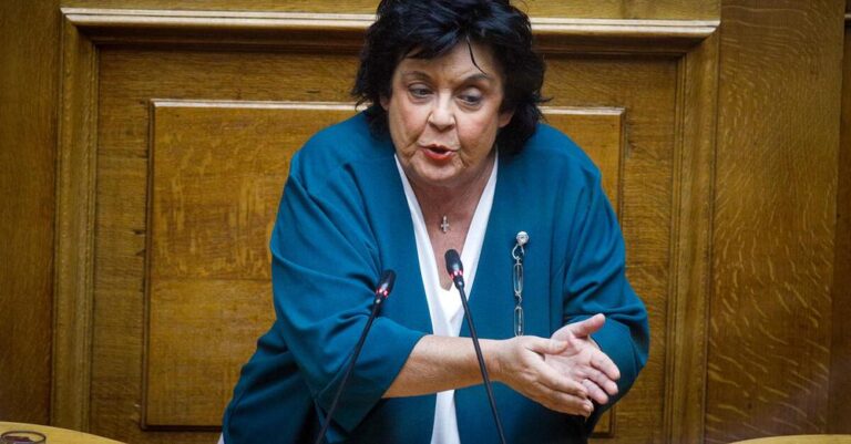 Τα νεότερα για την υγεία της Λιάνας Κανέλλη – «Έχει ράγισμα στην περόνη»