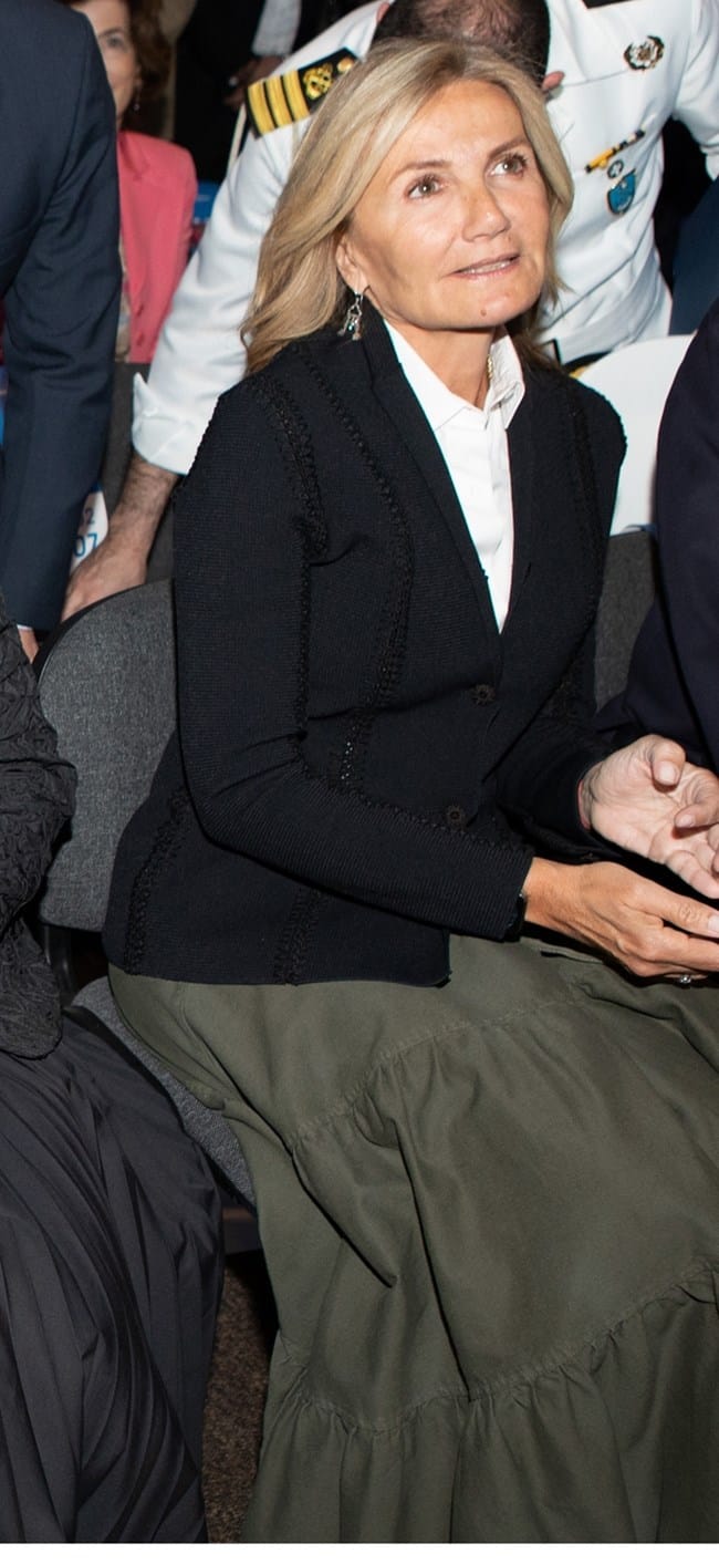 633a6620bbb648ef8cdb254ee6050775 1