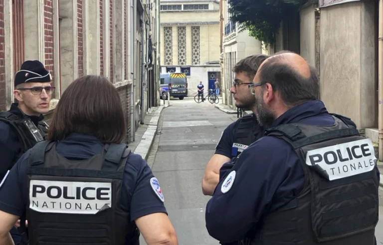 Γαλλία: Σοκ με ομαδικό βιασμό 12χρονης από 13χρονους – Βγήκαν στους δρόμους οι πολίτες