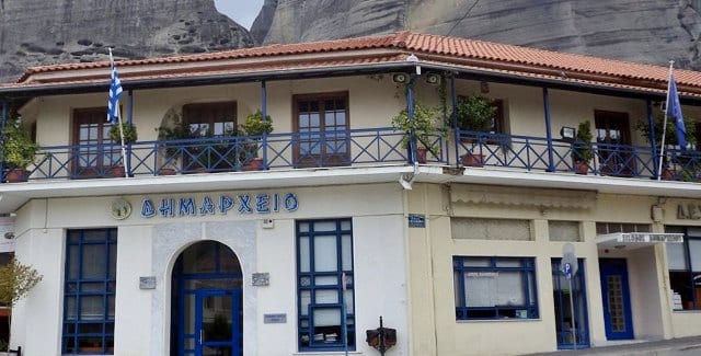 Απίστευτο αλλά ελληνικό: Υπάλληλος δήμου εμφανίστηκε στη δουλειά μετά από 13 χρόνια – Έλειπε με αναρρωτική