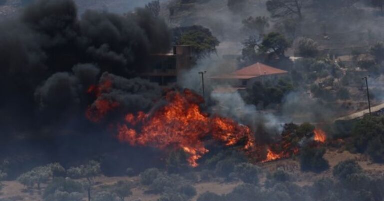 Μεγάλη ανατροπή με την φωτιά στην Κερατέα – Έρχεται δύσκολο βράδυ