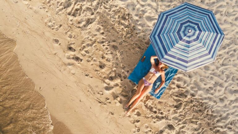 Κι όμως υπάρχουν τροφές που βοηθούν στην ενίσχυση και διατήρηση του μαυρίσματος