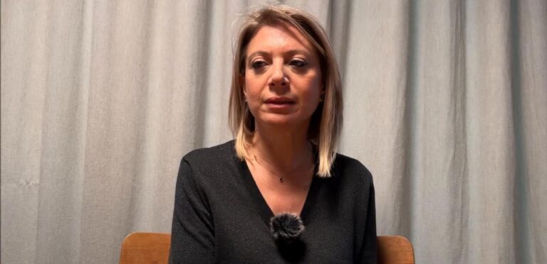 Απάντηση-χαστούκι της Μαρίας Καρυστιανού στις βρώμıκες επıθέσεις
