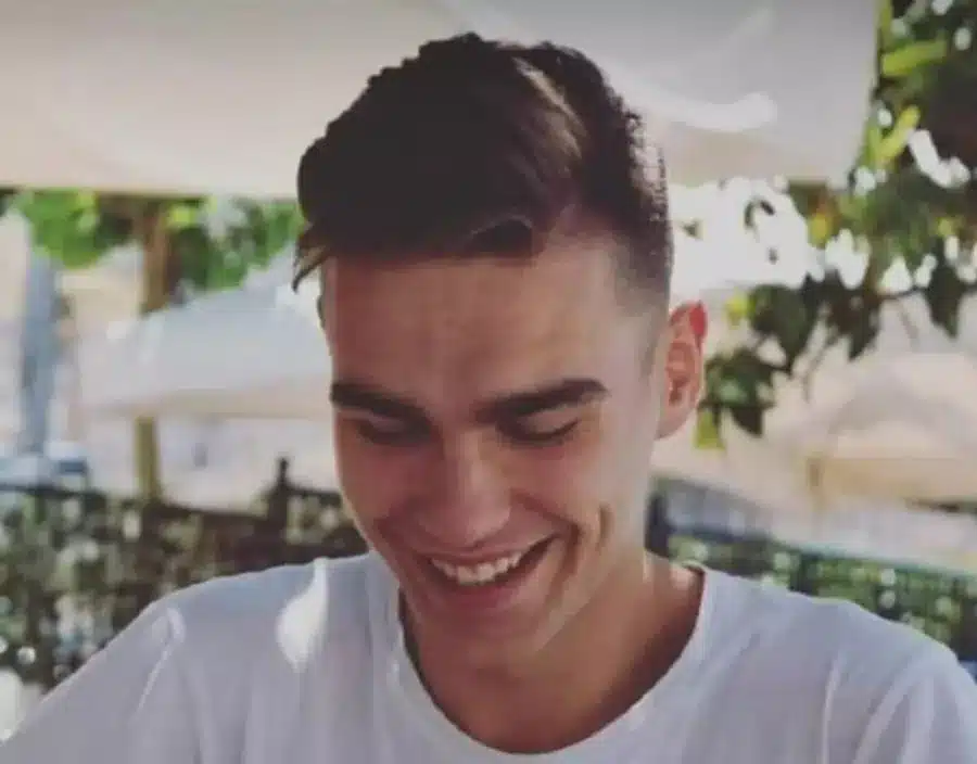 kriti nekros o 25chronos podosfairistis dimitris sotiriou sto spiti pou emene sta chania