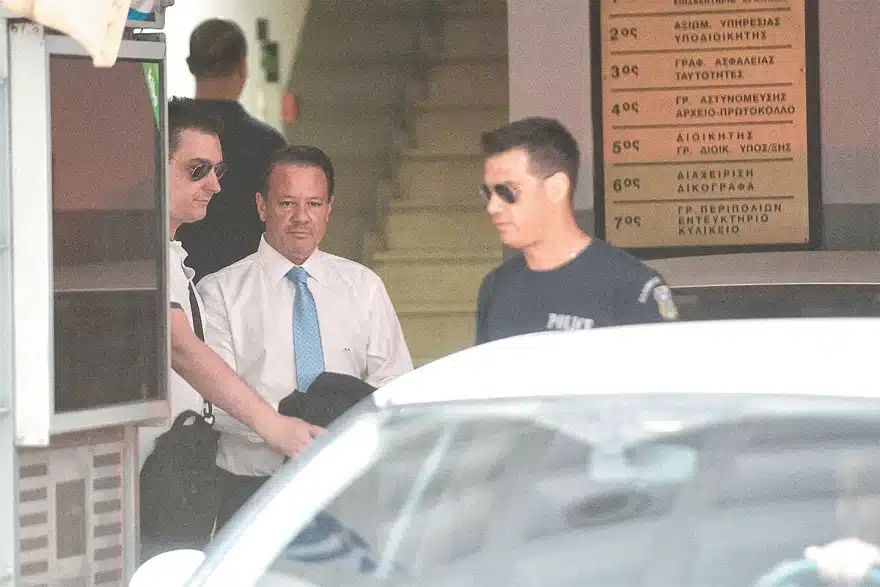 Χαμός μέσα στον Κορυδαλλό με τον Απόστολο Λύτρα και άλλους κρατούμενους, άρχισαν τα όργανα 5 lytras ef1 1 1