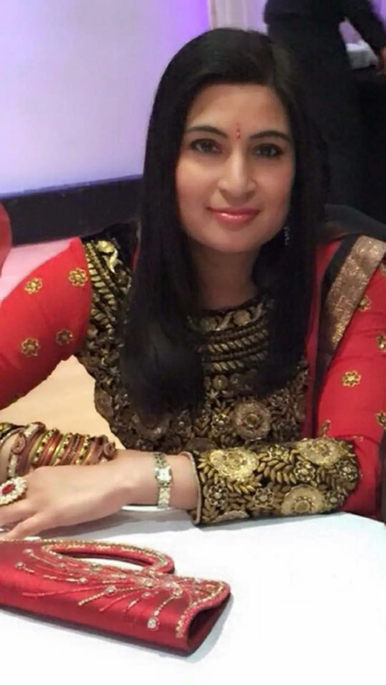 Τηλεφώνησε στον εpαστή της συζύγου του ενώ την στpαγγάλιζε – Έβαλε το πτώμα της στη βαλίτσα και το έριξε στο ποτάμι 6 nintchdbpict000382383713