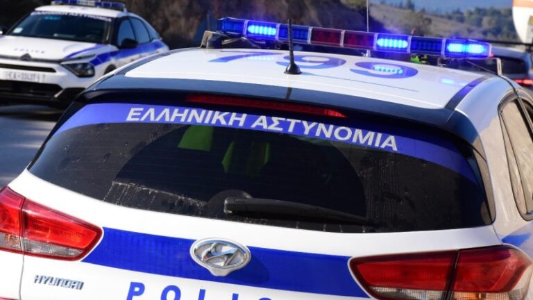 Συναγερμός στα Πατήσια: 71χρονος μαχαίρωσε γυναίκα μέσα στο αυτοκίνητό της