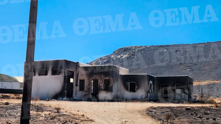 Φωτιά στη Σέριφο: Κάηκαν σπίτια, εξοχικά, αποθήκες και εκκλησίες – Αποκαρδιωτικός εικόνες