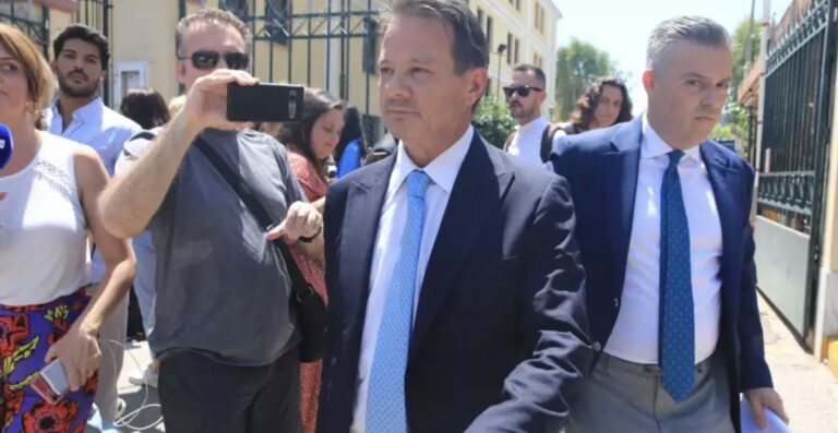 Μαθεύτηκε ο λόγος που άφησαν ελεύθερο τον Απόστολο Λύτρα παρά τον ξυλοδαρμό της συζύγου του