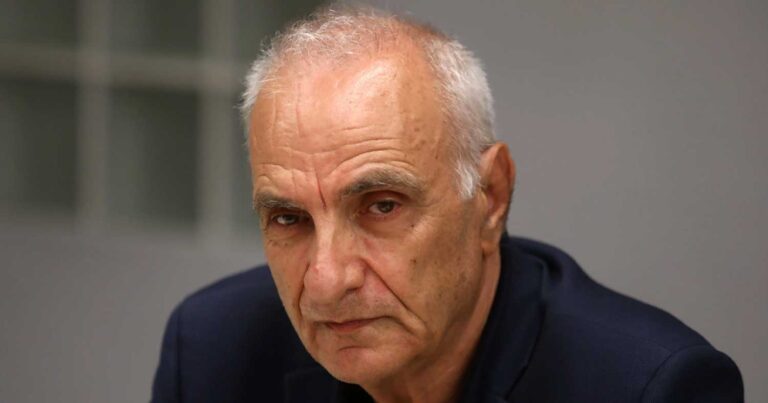 Βαρεμένος για Οικονόμου: «Όσα είπε είναι αθλιότητες και θα δώσει λόγο εκεί που πρέπει»  – «Βολές» κατά Κασσελάκη