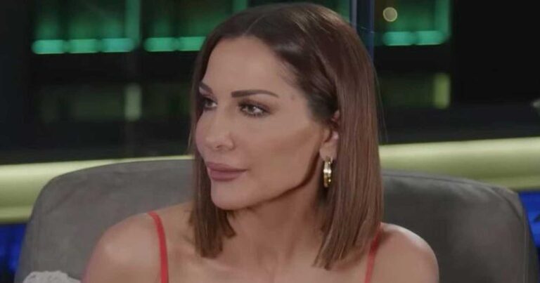 Δέσποινα Βανδή: «Έχω γράψει κάτι και σκέφτομαι να το εκδώσω, ήταν κάτι που με έτρωγε μέσα μου»