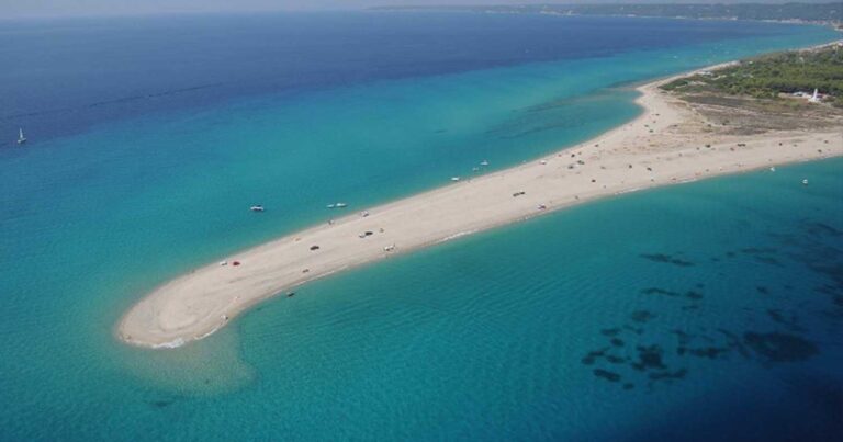 Χαλκιδική: Συγκλονίζει ο διασώστης της 13χρονης που χτυπήθηκε από κεραυνό- «Ήταν τραγική η κατάληξη της Δωροθέας» |