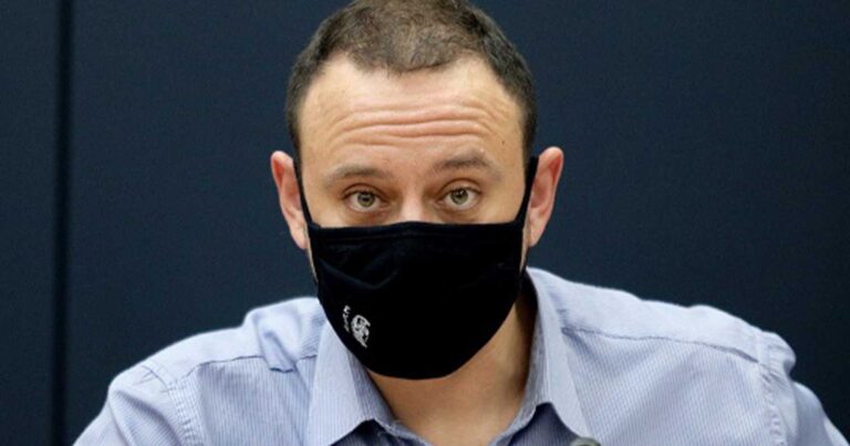 Γκ. Μαγιορκίνης: «Άρχισε νωρίτερα εφέτος η καλοκαιρινή έξαρση της COVID»
