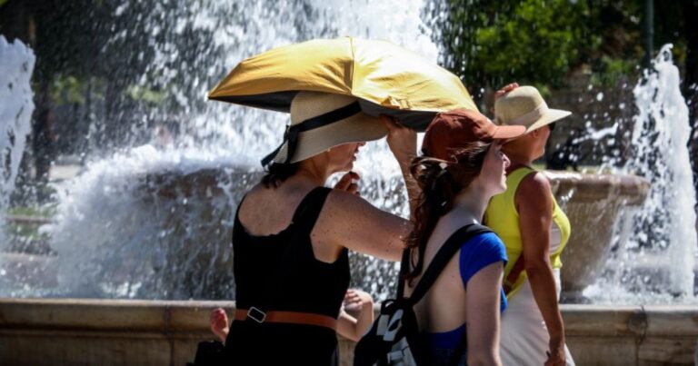 Έκτακτη Προειδοποίηση από τους μετεωρολόγους: «Καμίνι» η χώρα για πολλές μέρες σερί – Τι πρέπει να προσέξουμε