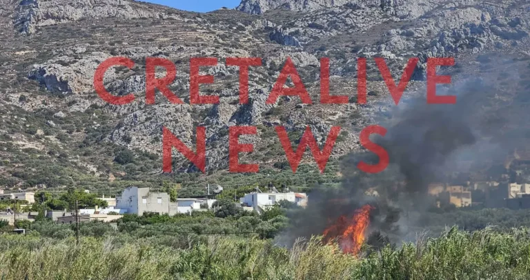 Φωτιά στην Ιεράπετρα – Συναγερμός στην Πυροσβεστική – Έτοιμοι για εκκένωση οι κάτοικοι