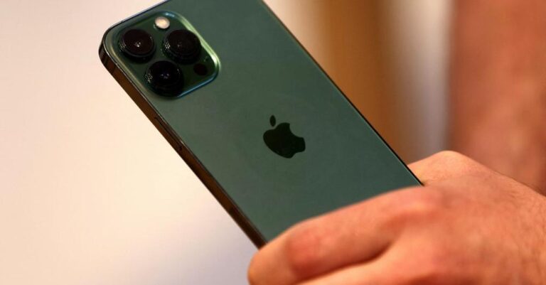 Apple: Έκτακτη ανακοίνωση για τους 1,46 δισεκατομμύρια χρήστες iPhone – Τι ζητά