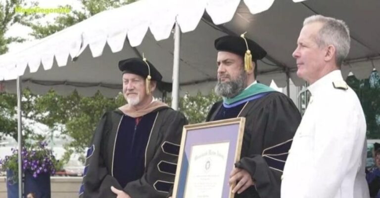 Επίτιμος Διδάκτωρ στη Ναυτική Ακαδημία της Μασαχουσέτης αναγορεύτηκε ο Βαγγέλης Μαρινάκης