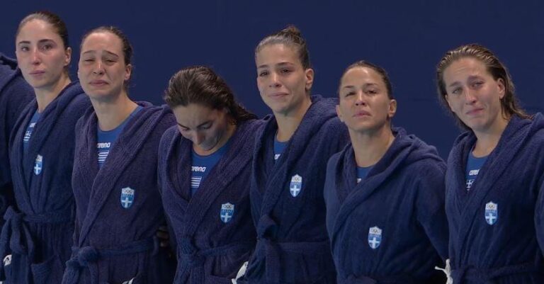 Ολυμπιακοί Αγώνες 2024: Δάκρυσαν οι γυναίκες του πόλο στην ανάκρουση του Εθνικού Ύμνου – Συγκλονιστικό βίντεο