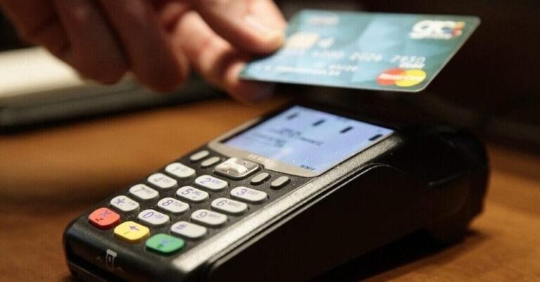 Τράπεζες: Τέλος οι κάρτες – Πώς θα κάνουμε τις συναλλαγές μας