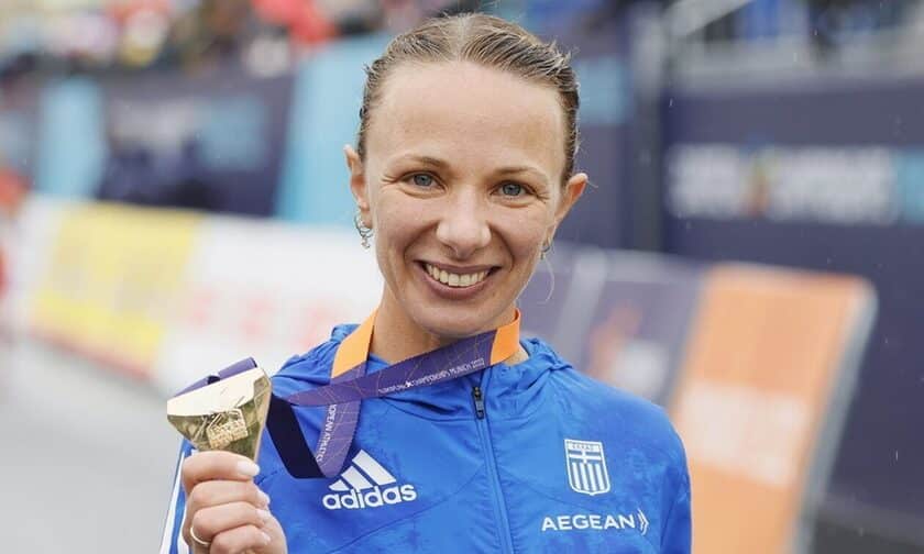 221208160139 antigoni ntrismpiwti xriso metallio