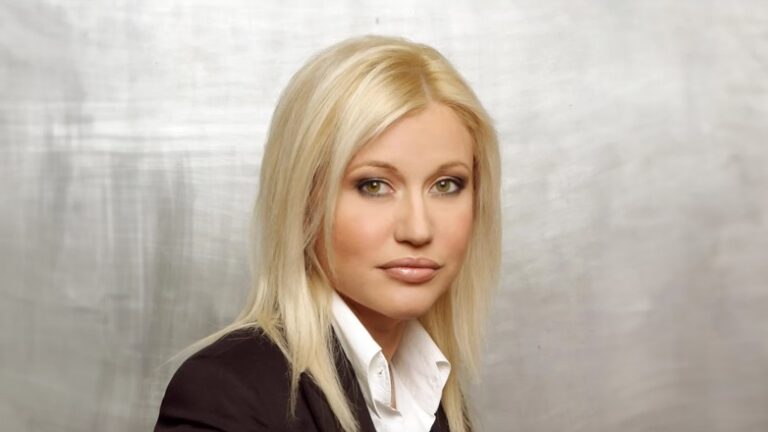 Ποια είναι η Νατάσα Πετρούλια, η συνεργάτις του Άδωνι Γεωργιάδη που υπέστη μπούλινγκ από τον Πολάκη