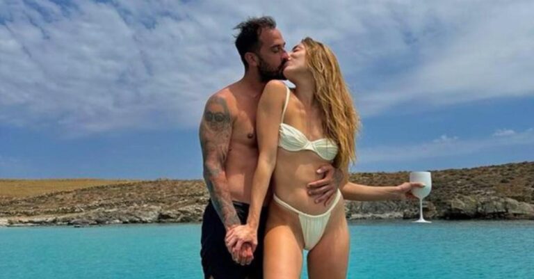 Τα «καuτά» φιλιά του Άρη Σοϊλέδη και της Μαριλίνας Κυπαρίσση στη Μύκονο