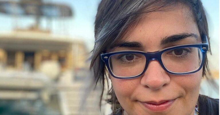 Ντέμη Γεωργίου: Οι φίλοι της ετοιμάζουν beach party στην Πάρο μετά την κηδεία της – Όλοι στα λευκά και με γέλια