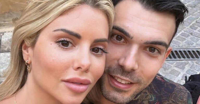 Κώστας Σλούκας – Μαρία Δαρσινού: Διακοπές στην Ελλάδα μετά από Παρίσι και Ιταλία! Το νησί που βρέθηκαν