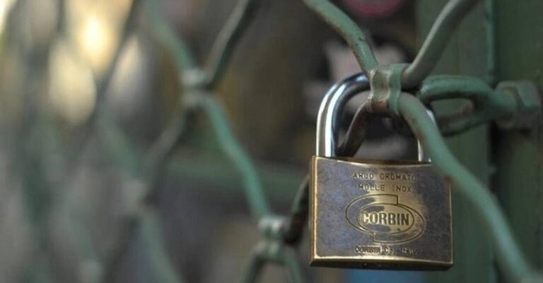 Επιχειρήσεις: Σκάει… κανόνι ιστορικής εταιρείας – Φόβοι για χιλιάδες ανέργους