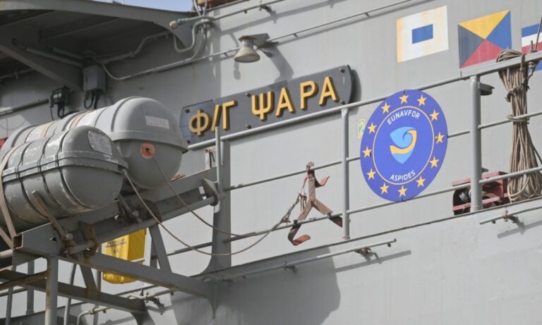 Η Φρεγάτα Ψαρά κατέρριψε δύο εχθρικά drones – Χρησιμοποίησε και πυροβόλα