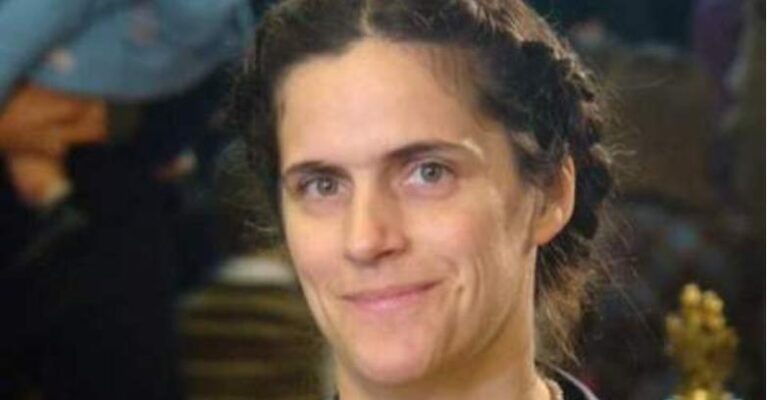 Ιερέας συγκίνησε το πανελλήνιο: Τι είπε για την πολύτεκνη κόρη του με 10 παιδιά που «έφυγε»