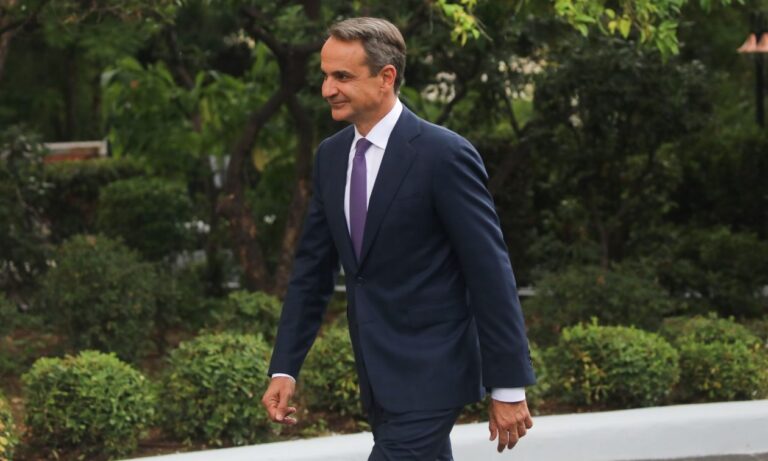 Εσπευσμένα στο Μέγαρο Μαξίμου ο Κυριάκος Μητσοτάκης